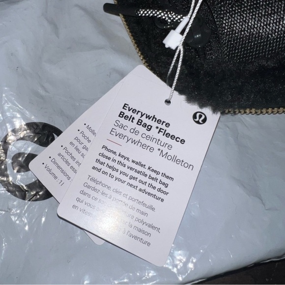 Lululemon Fleece Everywhere Belt Bag Black - Picture 6 of 11